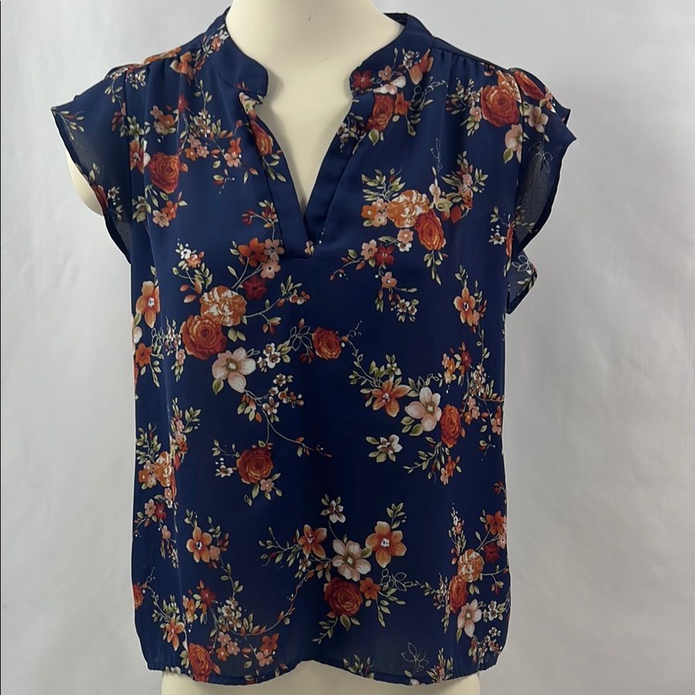Sweet Rain Flowing Blue Floral‎ Ruffled Cap Sleeve Feminine V-Neck Blouse Size S